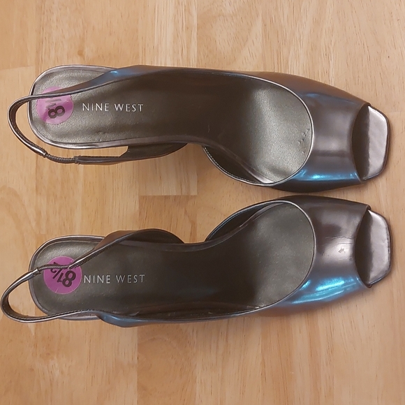 EUC. Nine West Size 8.5 High Heel Shoes - Picture 1 of 7